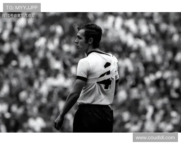 德甲球队致敬贝肯鲍尔视频赏析，传承传奇精神的精彩瞬间